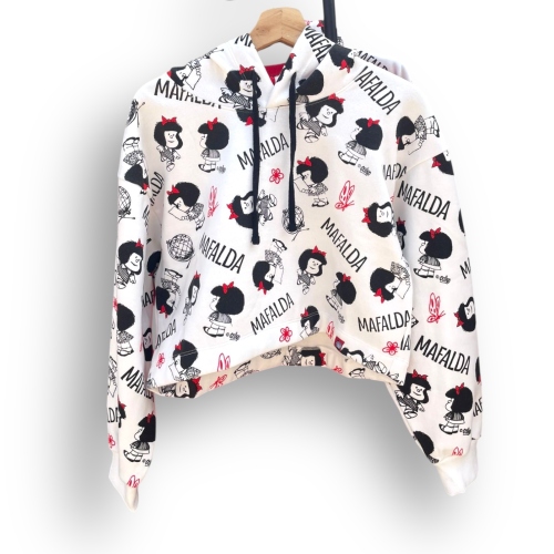 Pop Cool: Polera Mafalda crop con capucha